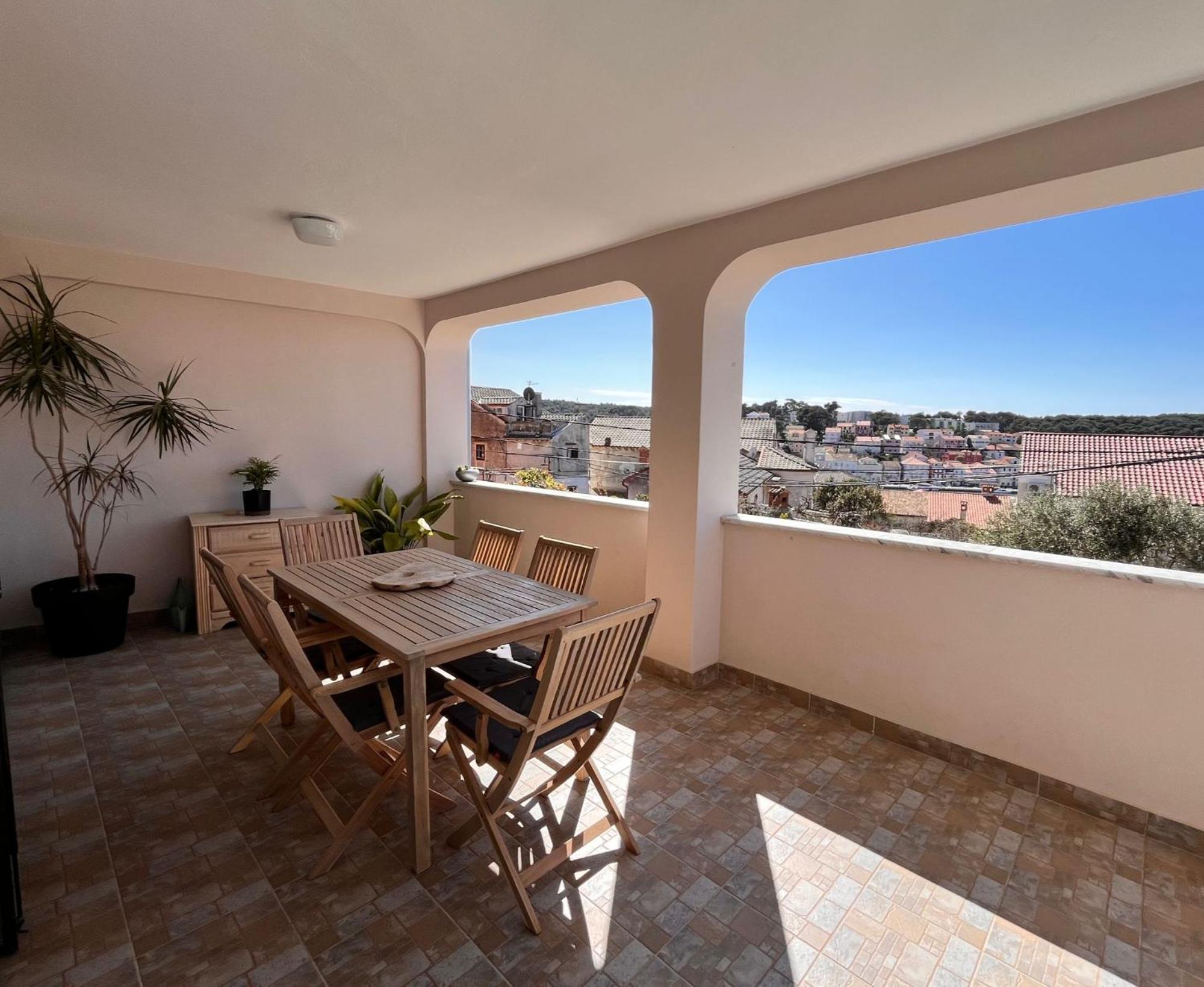 Apartment Oscar Mali Losinj Exterior photo